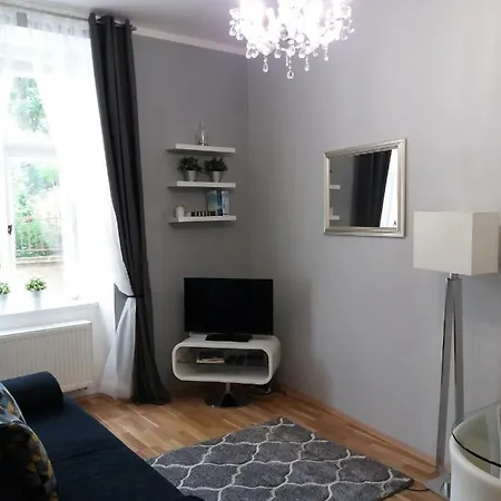 Varsavska Apartamento *